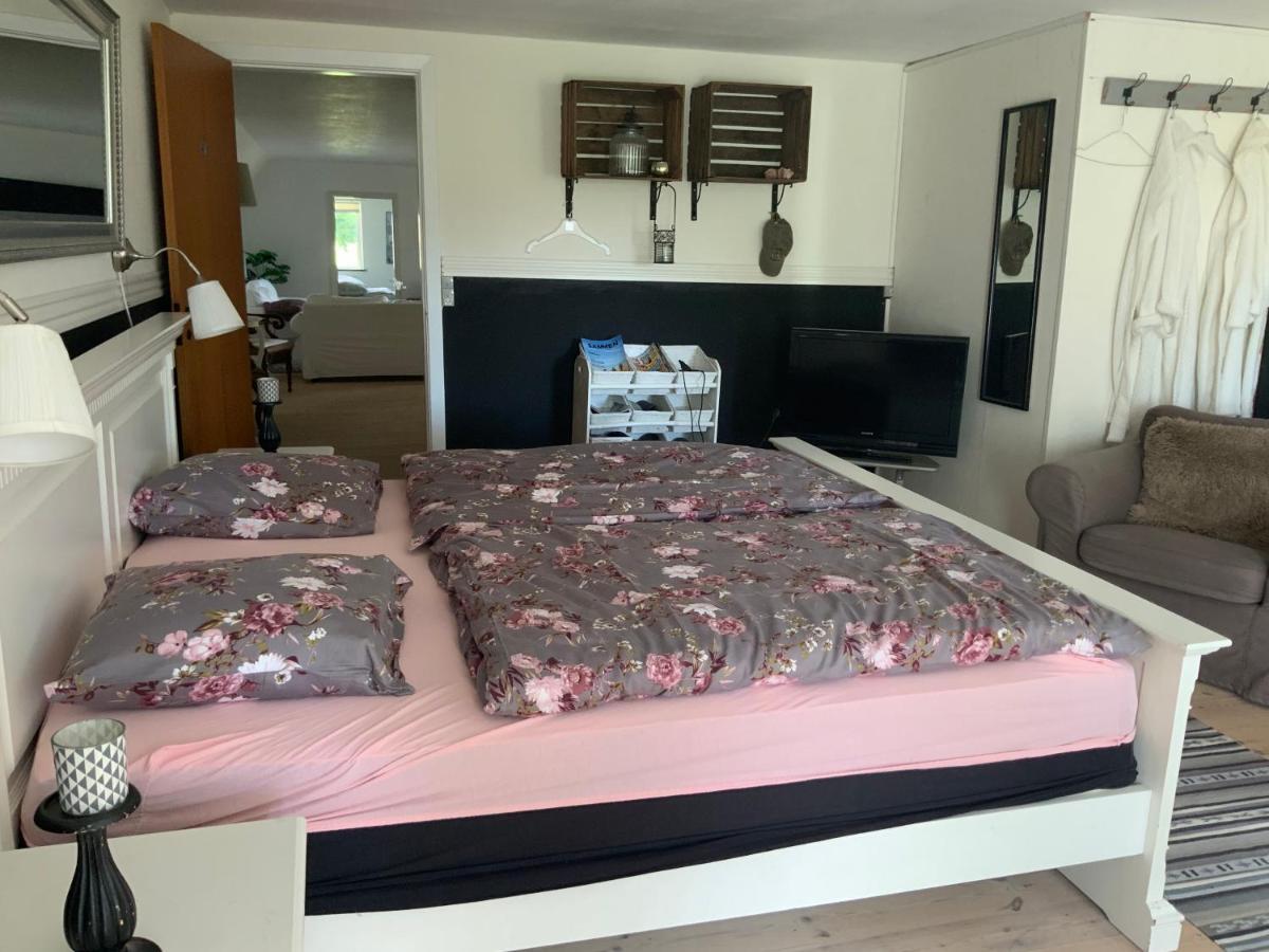 Hong Den Gamle Apotekergaard Bed & Breakfast エクステリア 写真