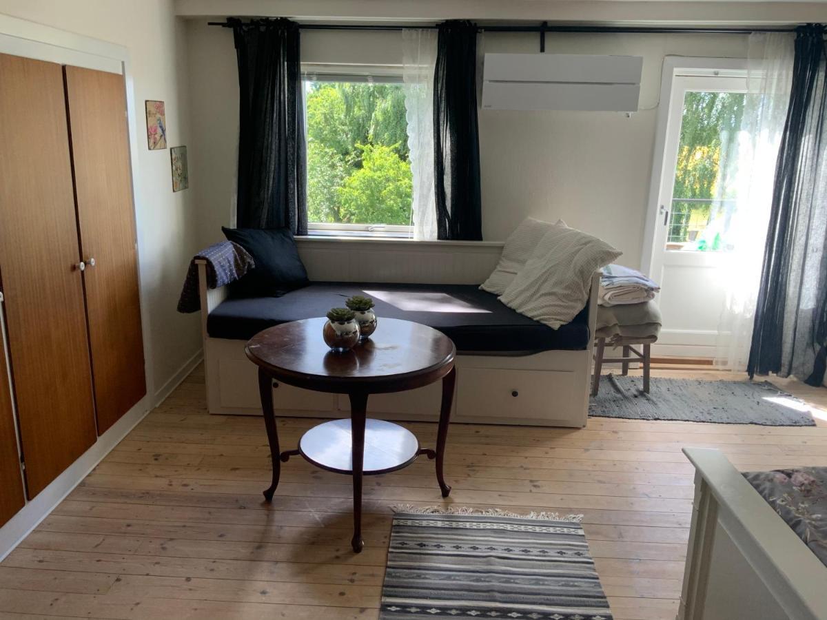 Hong Den Gamle Apotekergaard Bed & Breakfast エクステリア 写真