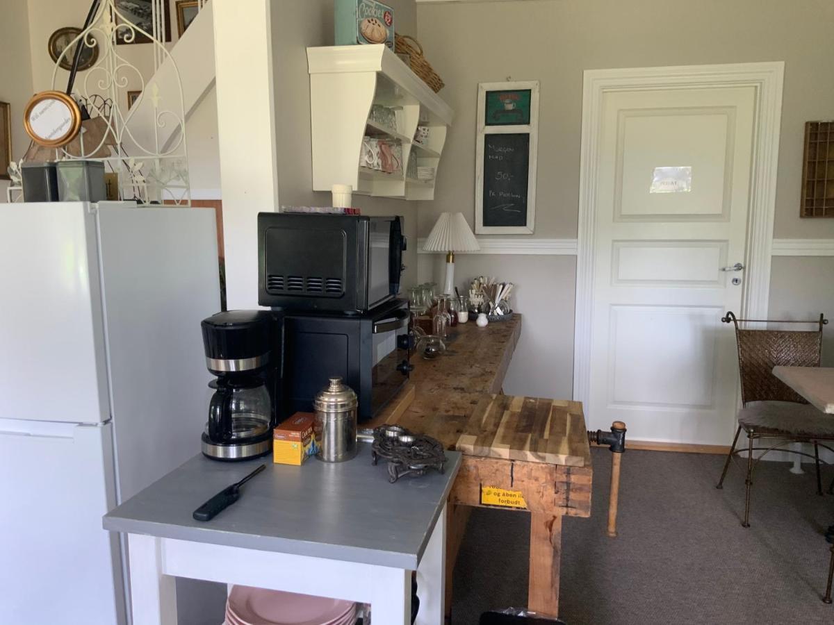 Hong Den Gamle Apotekergaard Bed & Breakfast エクステリア 写真