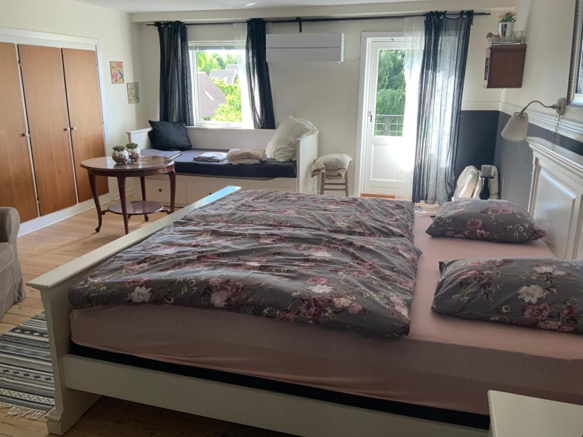 Hong Den Gamle Apotekergaard Bed & Breakfast エクステリア 写真