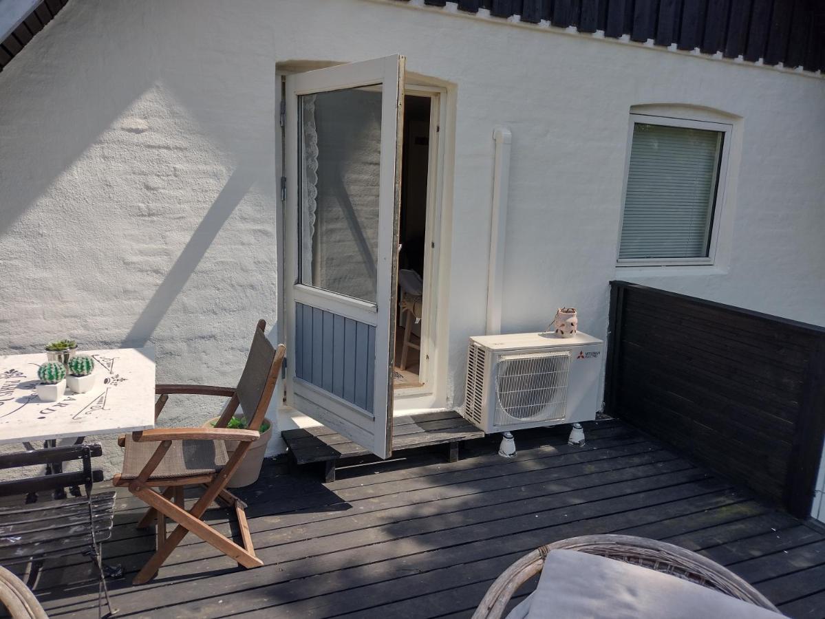 Hong Den Gamle Apotekergaard Bed & Breakfast エクステリア 写真