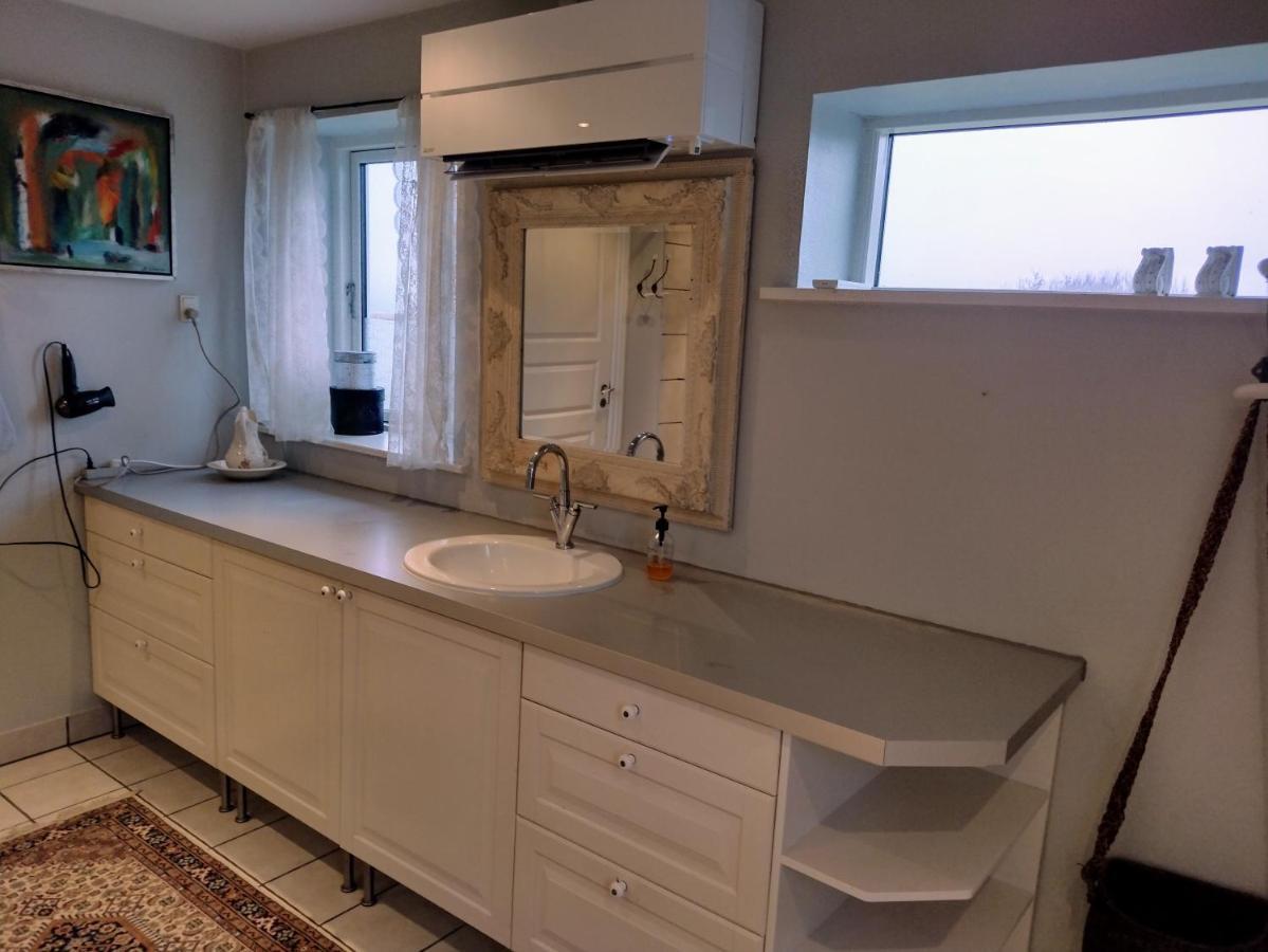 Hong Den Gamle Apotekergaard Bed & Breakfast エクステリア 写真
